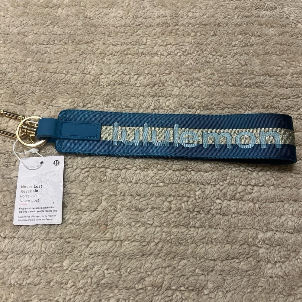 Lululemon Never Lost keychain